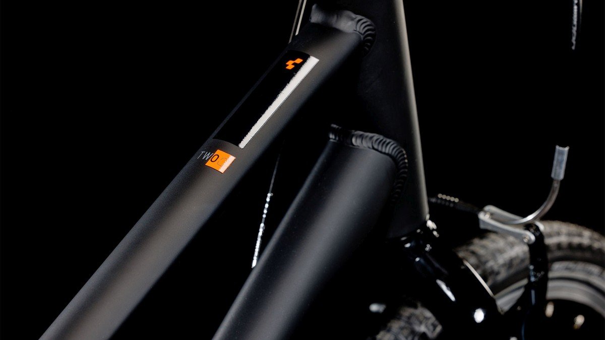 Cube NUMOVE 200 Black/orange Jongens 2025