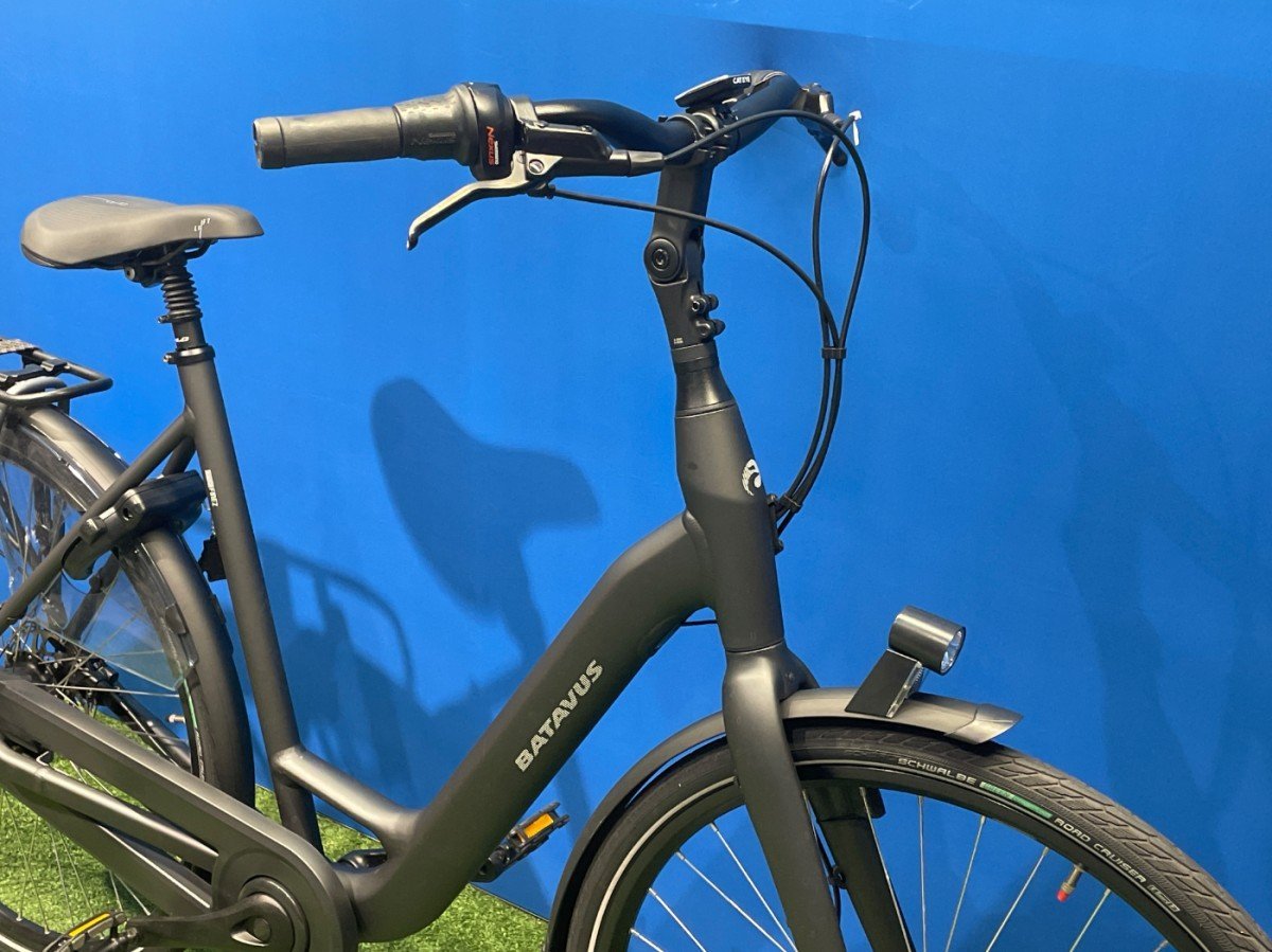 Batavus Finez ND7 Smokingzwart Mat Dames 2022 - Afbeelding 4