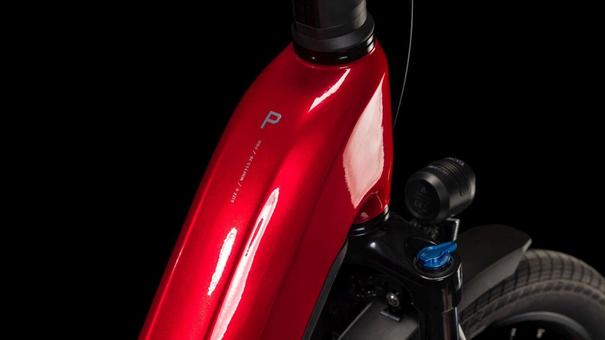 Cube KATHMANDU HYBRID COMFORT PRO Electricred/red LAGEINSTAP 2025