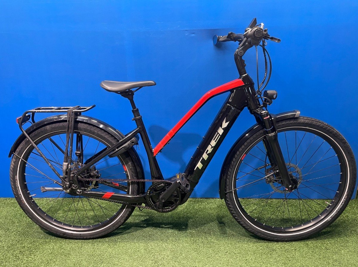 Trek Allant 9+ Zwart/rood Mixed 2022