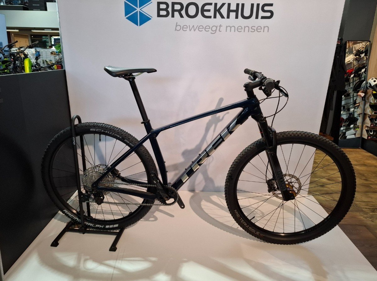 Trek Procaliber 9.6 L Blue Carbon Smoke Bleu Carbon Heren 2022